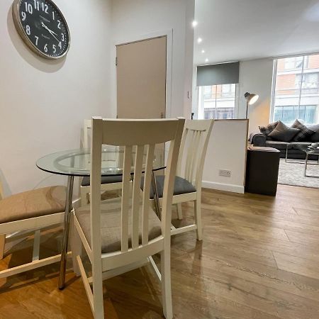 Exquisite 2Br Flat Near Central Train Station グラスゴー エクステリア 写真