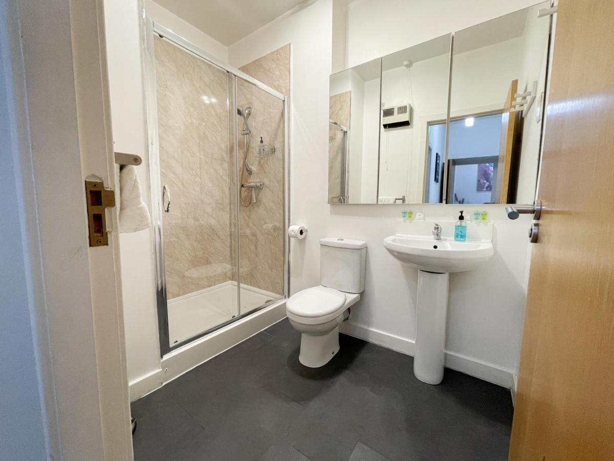 Exquisite 2Br Flat Near Central Train Station グラスゴー エクステリア 写真